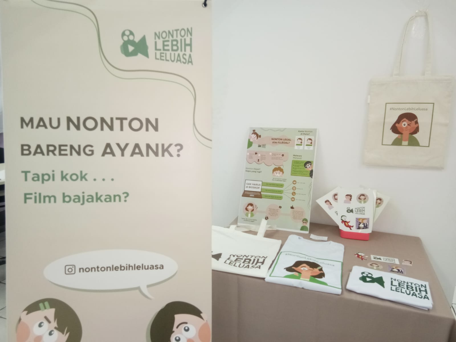 Dkv Unika Selenggarakan Pameran Desain Perancangan Tugas Akhir Scu