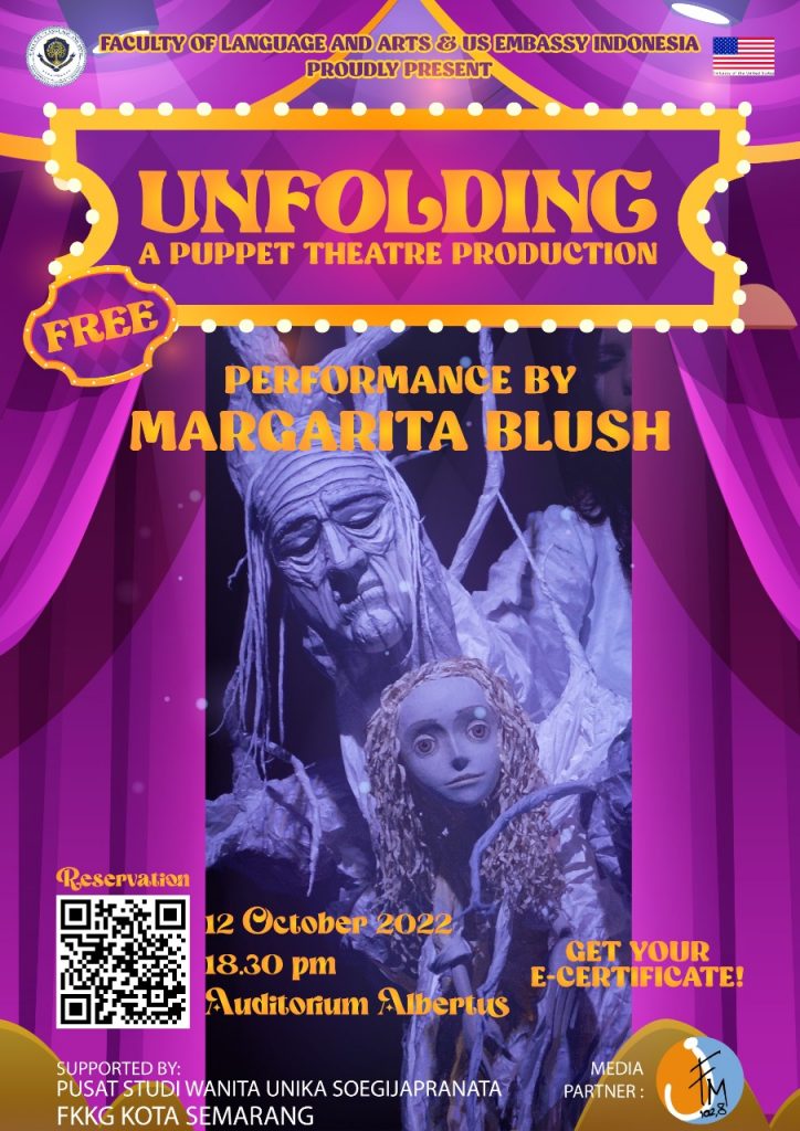 Pementasan teater boneka dengan judul “Unfolding”