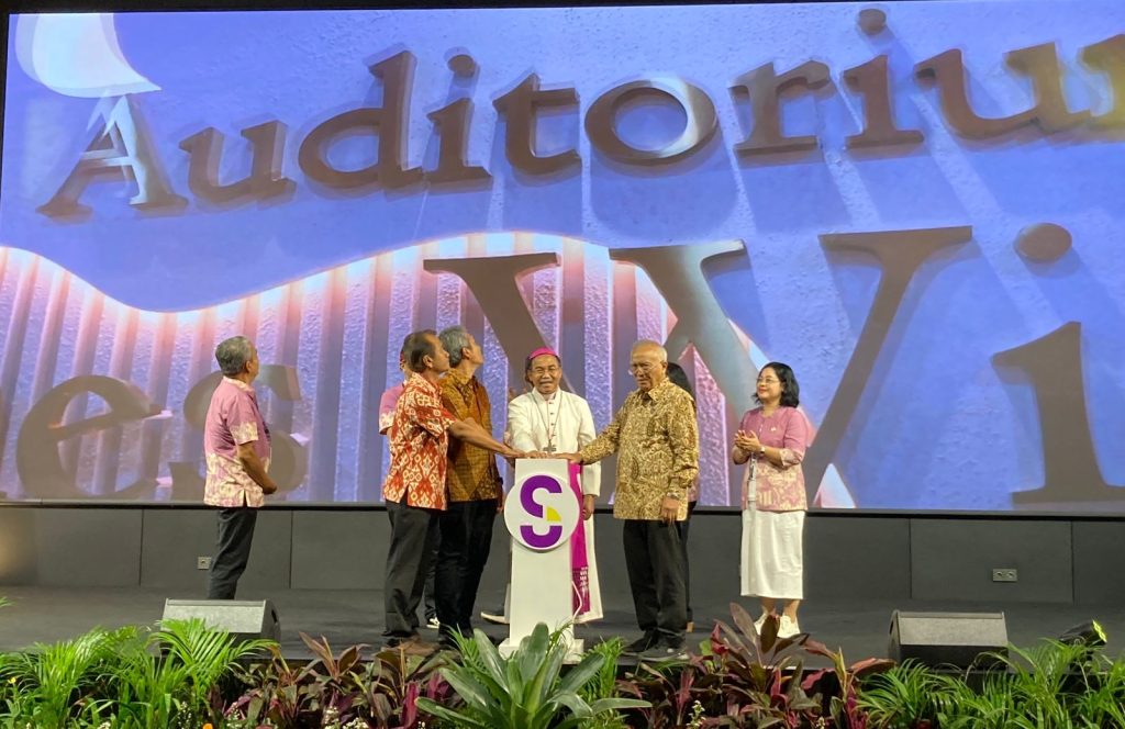 Resmikan Auditorium Baru di Dies Natalis ke-42, Perkuat SCU dalam Peran Pendidikan Bermakna