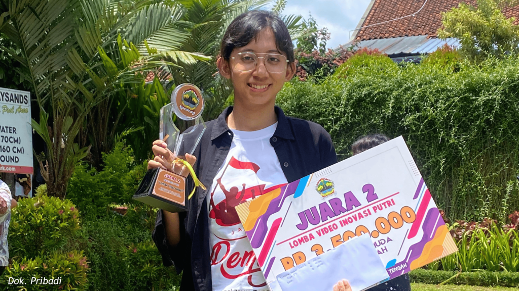 Mahasiswa DKV SCU Juara Lomba Video Inovasi Fashion Berkelanjutan di Jambore Jateng